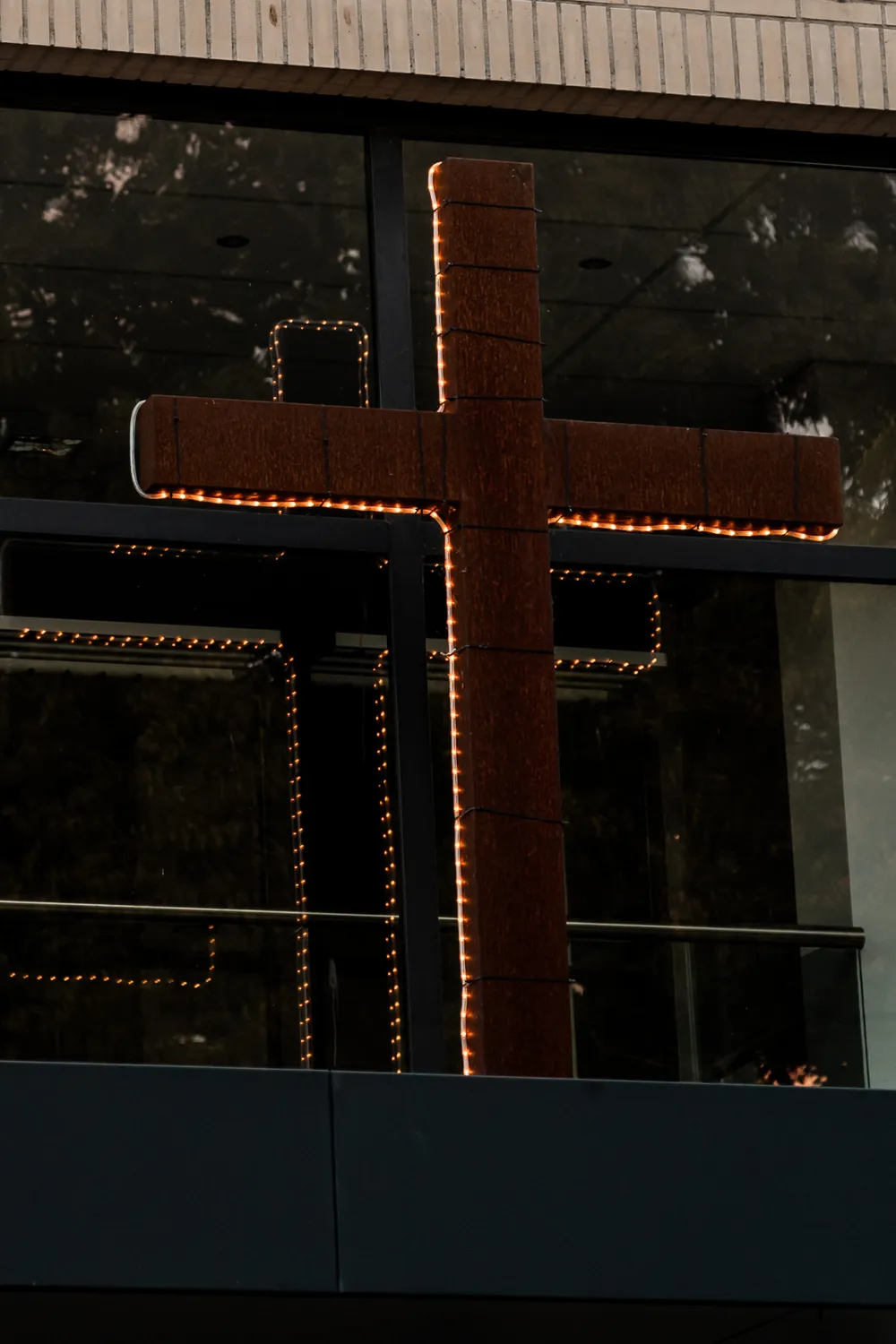 HR Ellen Frederique sep25-88